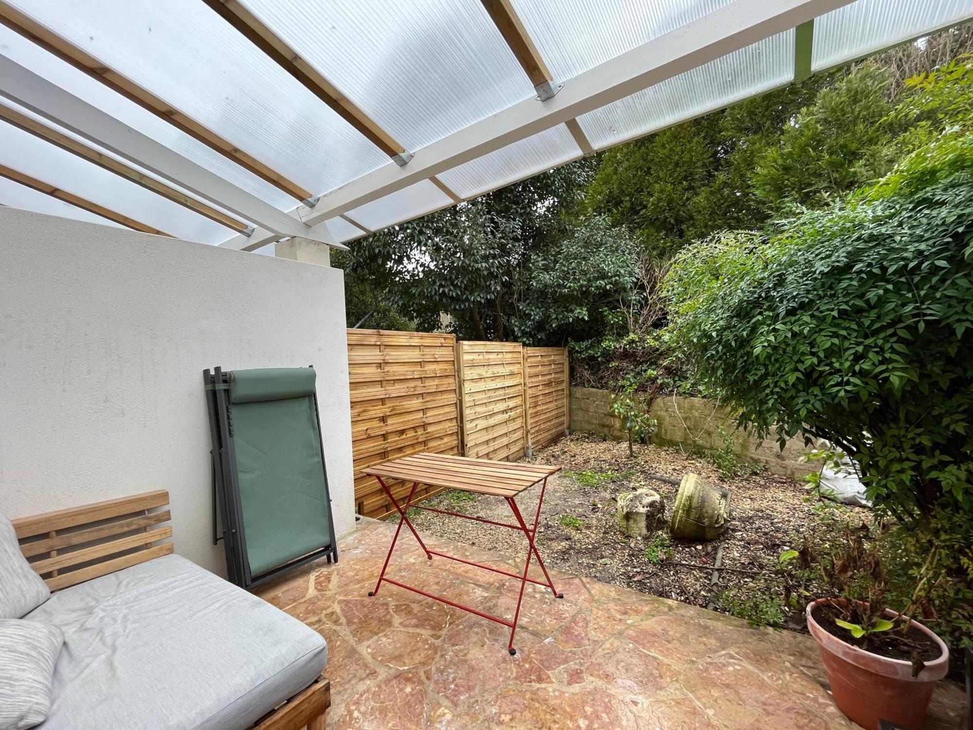 Loft Avec Terrasse Et Jardin Apartment Angouleme Luaran gambar