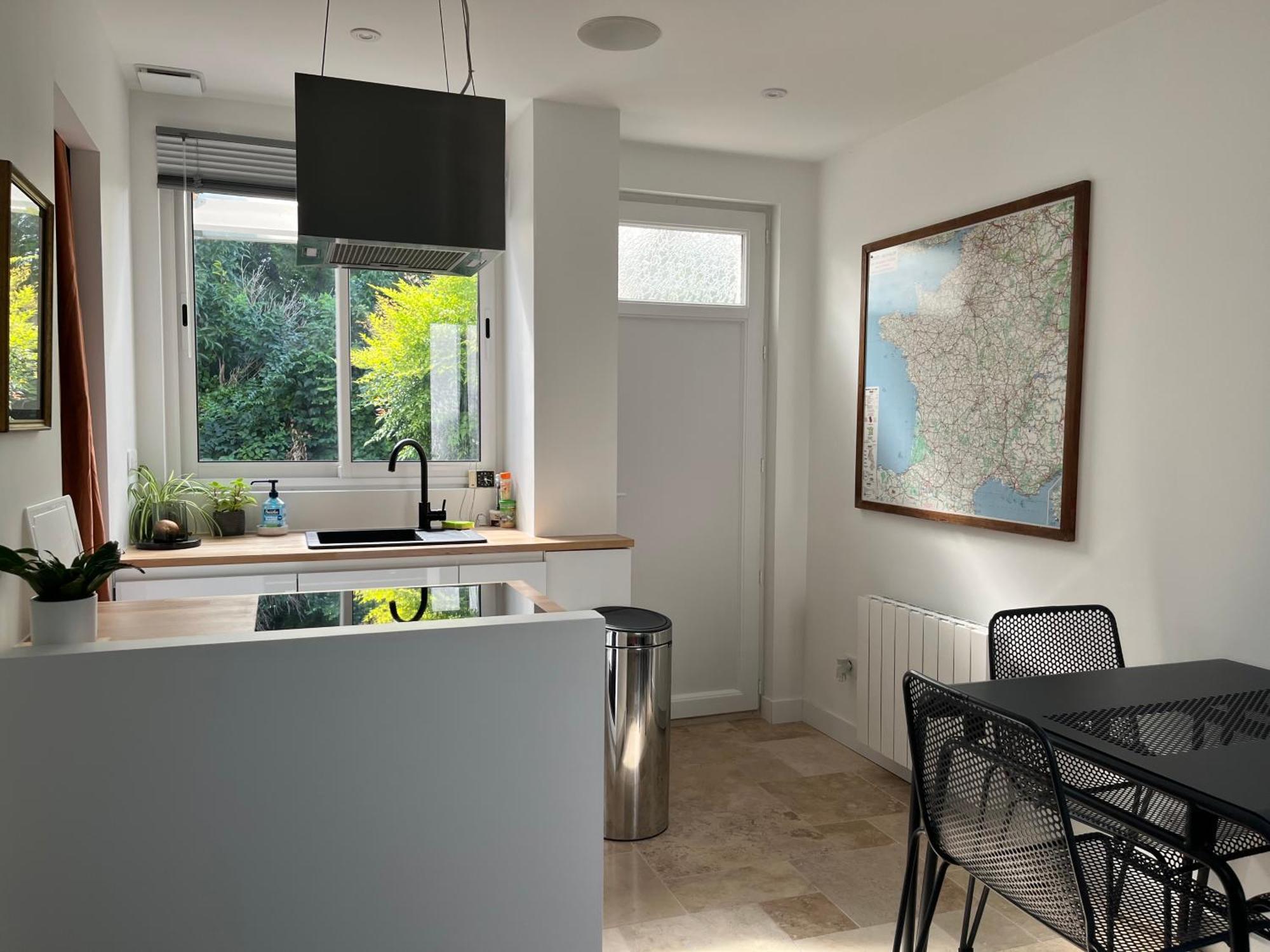 Loft Avec Terrasse Et Jardin Apartment Angouleme Luaran gambar